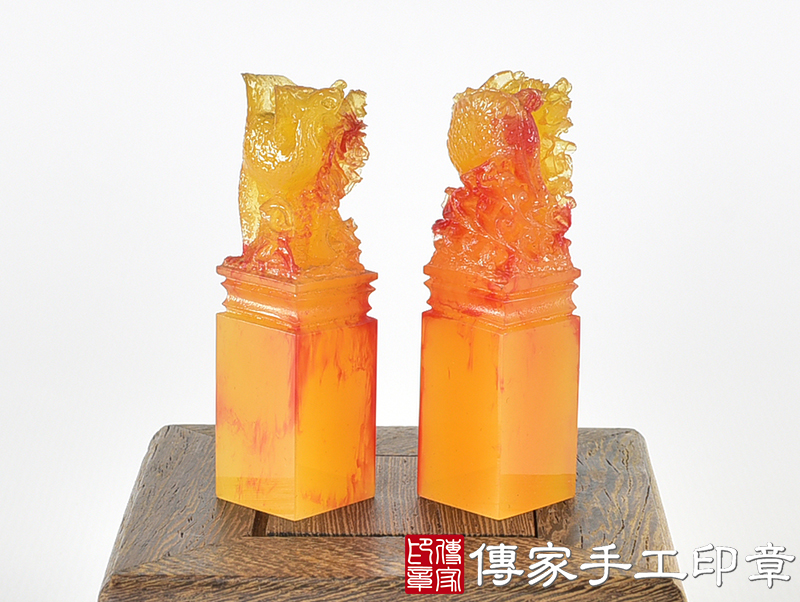 壓克力印章-仿琉璃系列，龍、鳳 (5分方章-1.5公分，高度6公分)