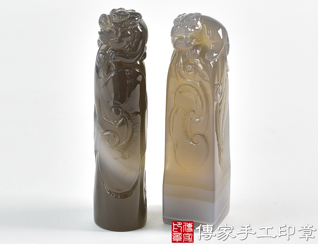 頂級深色瑪瑙精雕貔貅 ：開運印章(1.8X1.8X高7.5公分)