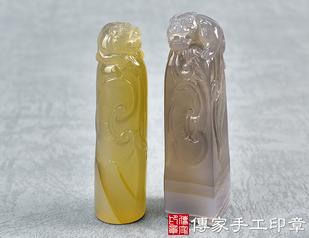 頂級深色瑪瑙精雕貔貅 ：開運印章(1.8X1.8X高7.5公分)