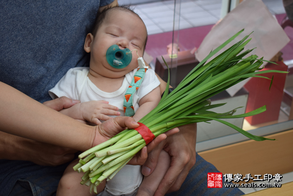 寶寶(高雄鳳山區)--製作胎毛筆、臍帶章、嬰兒三寶。「寶寶滿月剃頭理髮、到府嬰兒滿月理髮」祝福和活動紀錄。照片15