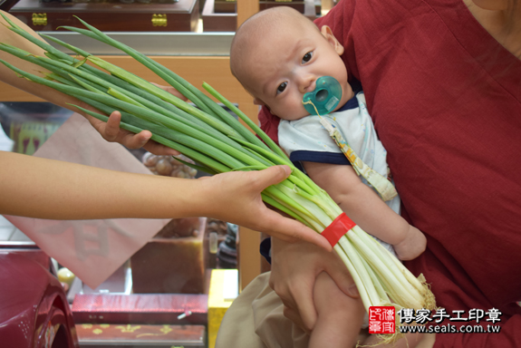 寶寶(高雄鳳山區)--製作胎毛筆、臍帶章、嬰兒三寶。「寶寶滿月剃頭理髮、到府嬰兒滿月理髮」祝福和活動紀錄。照片20