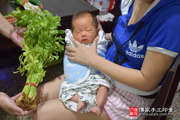 滿月剃頭、嬰兒剃頭、嬰兒理髮、寶寶剃頭、寶寶理髮、到府剃頭、到府嬰兒剃頭、到府滿月剃頭理髮。基隆市滿月剃頭、基隆市嬰兒剃頭、基隆市嬰兒理髮、基隆市寶寶剃頭、基隆市寶寶理髮、基隆市到府剃頭、基隆市到府嬰兒剃頭、基隆市到府滿月剃頭理髮。暖暖區滿月剃頭、暖暖區嬰兒剃頭、暖暖區嬰兒理髮、暖暖區寶寶剃頭、暖暖區寶寶理髮、暖暖區到府剃頭、暖暖區到府嬰兒剃頭、暖暖區到府滿月剃頭理髮。張寶寶(基隆市暖暖區)--製作胎毛筆、臍帶章、嬰兒三寶。「寶寶滿月剃頭理髮、到府嬰兒滿月理髮」祝福和活動紀錄。照片11