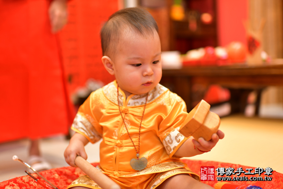 鳳山區薛寶寶古禮抓周：周歲抓周活動和儀式，一切圓滿。照片40