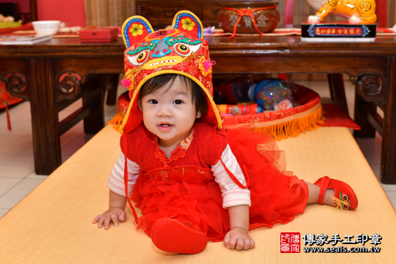 高雄市鳳山區郭寶寶古禮抓周祝福活動。照片1