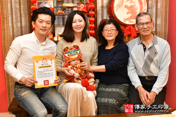 高雄市鳳山區卓寶寶古禮收涎祝福活動。收涎典故。照片1