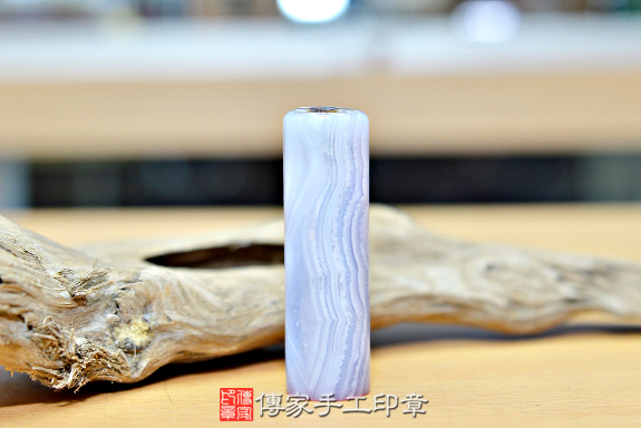 半手工噴砂印章：藍紋玉臍帶章實際成品、印章作品分享、藍紋玉印章材質介紹。（臍帶印章、肚臍章、肚臍印章，胎毛印章，一圓一方）傳家手工印章台中店2020.03.12照片7