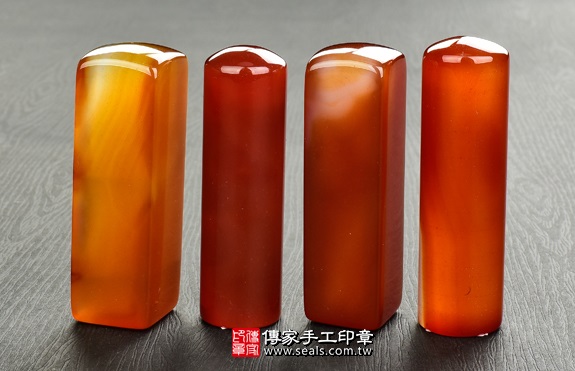 全手工噴砂印章：紅瑪瑙臍帶章實際成品、印章作品分享、紅瑪瑙印章材質介紹。（臍帶印章、肚臍章、肚臍印章，胎毛印章，一圓一方）傳家手工印章台北店。照片3