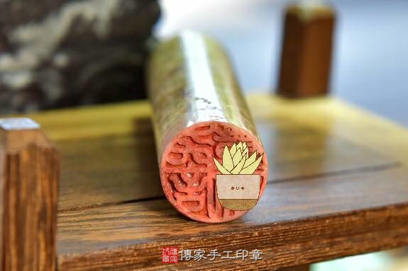 半手工噴砂印章：菊花石臍帶章實際成品、印章作品分享、菊花石印章材質介紹。（臍帶印章、肚臍章、肚臍印章，胎毛印章，一圓一方）傳家手工印章新竹店2020.06.13