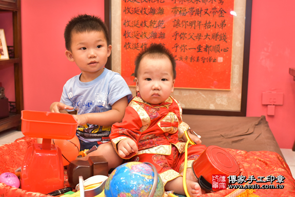 台中市北區魏寶寶古禮抓周祝福活動。照片1