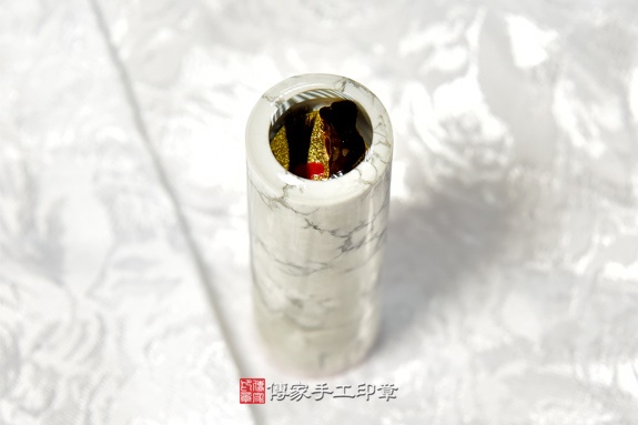 半手工噴砂印章：白松石臍帶章實際成品、印章作品分享、白松石印章材質介紹。（臍帶印章、肚臍章、肚臍印章，胎毛印章，一圓一方）傳家手工印章新竹店2020.07.28