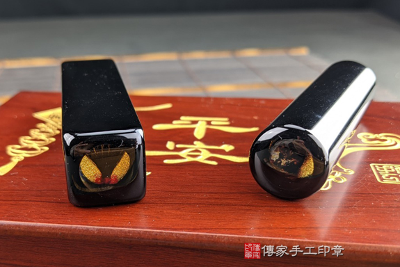 全手工噴砂印章：黑瑪瑙臍帶章實際成品、印章作品分享、黑瑪瑙印章材質介紹。（臍帶印章、肚臍章、肚臍印章，一圓一方）傳家手工印章高雄店。2020.08.06，照片6