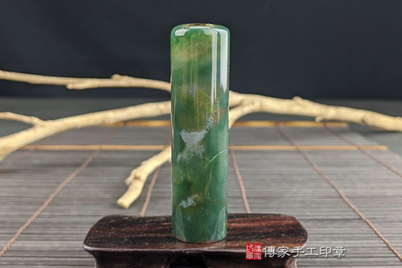 全手工噴砂印章：水草玉臍帶章實際成品、印章作品分享、水草玉印章材質介紹。（臍帶印章、肚臍章、肚臍印章，一圓一方）傳家手工印章高雄店。2020.08.10，照片4