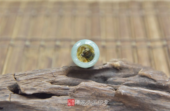 半手工噴砂印章：綠東菱玉臍帶章實際成品、印章作品分享、綠東菱玉印章材質介紹。（臍帶印章、肚臍章、肚臍印章，胎毛印章，一圓一方）傳家手工印章新竹店2020.09.10