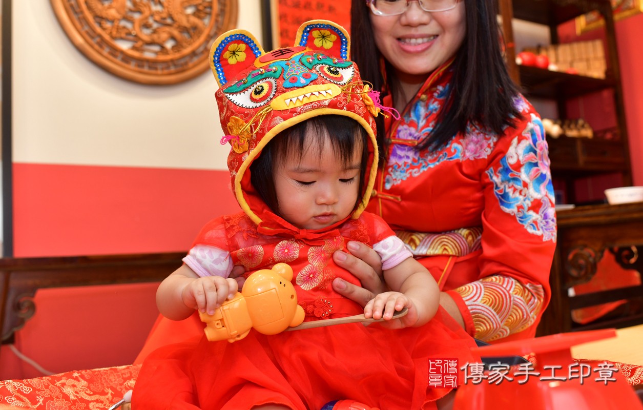 鳳山區鄭寶寶古禮抓周：周歲抓周活動和儀式，一切圓滿。照片3