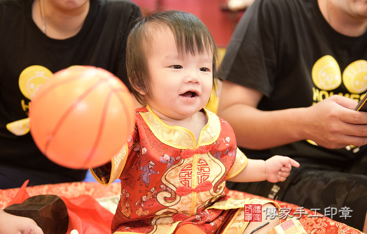 桃園市八德區吳寶寶古禮抓周祝福活動:寶寶照。 桃園店抓周。照片5