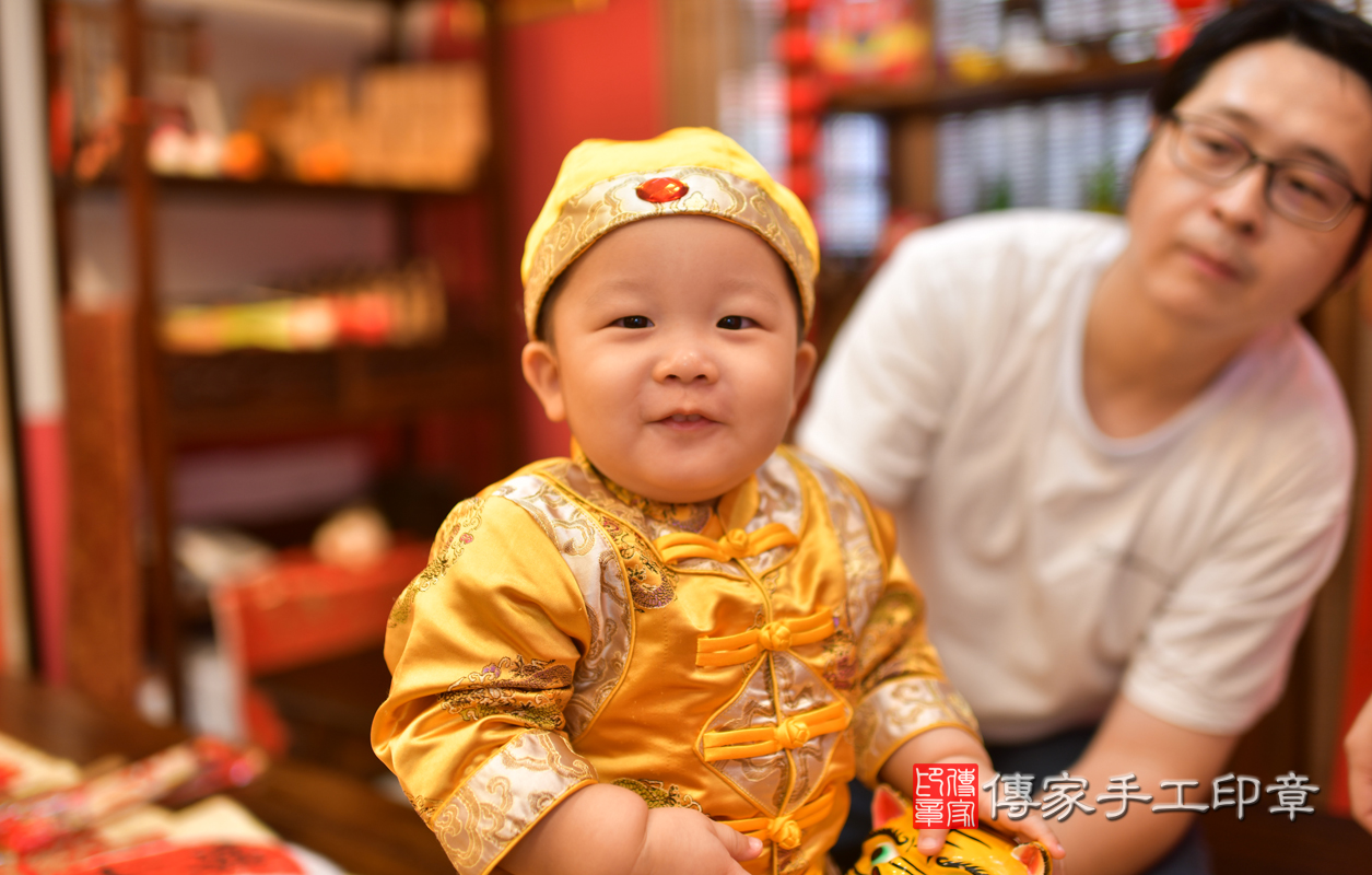 高雄市鳳山區李寶寶古禮抓周祝福活動。照片1