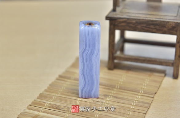  全手工噴砂印章：藍紋玉臍帶章實際成品、印章作品分享、藍紋玉印章材質介紹。（臍帶印章、肚臍章、肚臍印章，胎毛印章，一圓一方）傳家手工印章新竹店2020.12.26