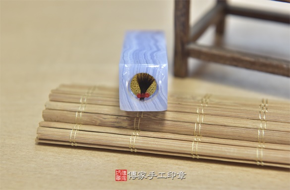  全手工噴砂印章：藍紋玉臍帶章實際成品、印章作品分享、藍紋玉印章材質介紹。（臍帶印章、肚臍章、肚臍印章，胎毛印章，一圓一方）傳家手工印章新竹店2020.12.26