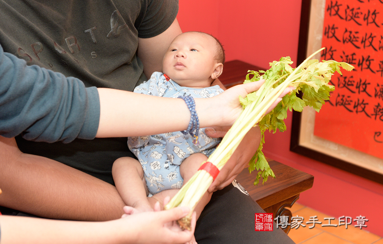 讓張寶寶用功讀書努力向上，升官都順利！