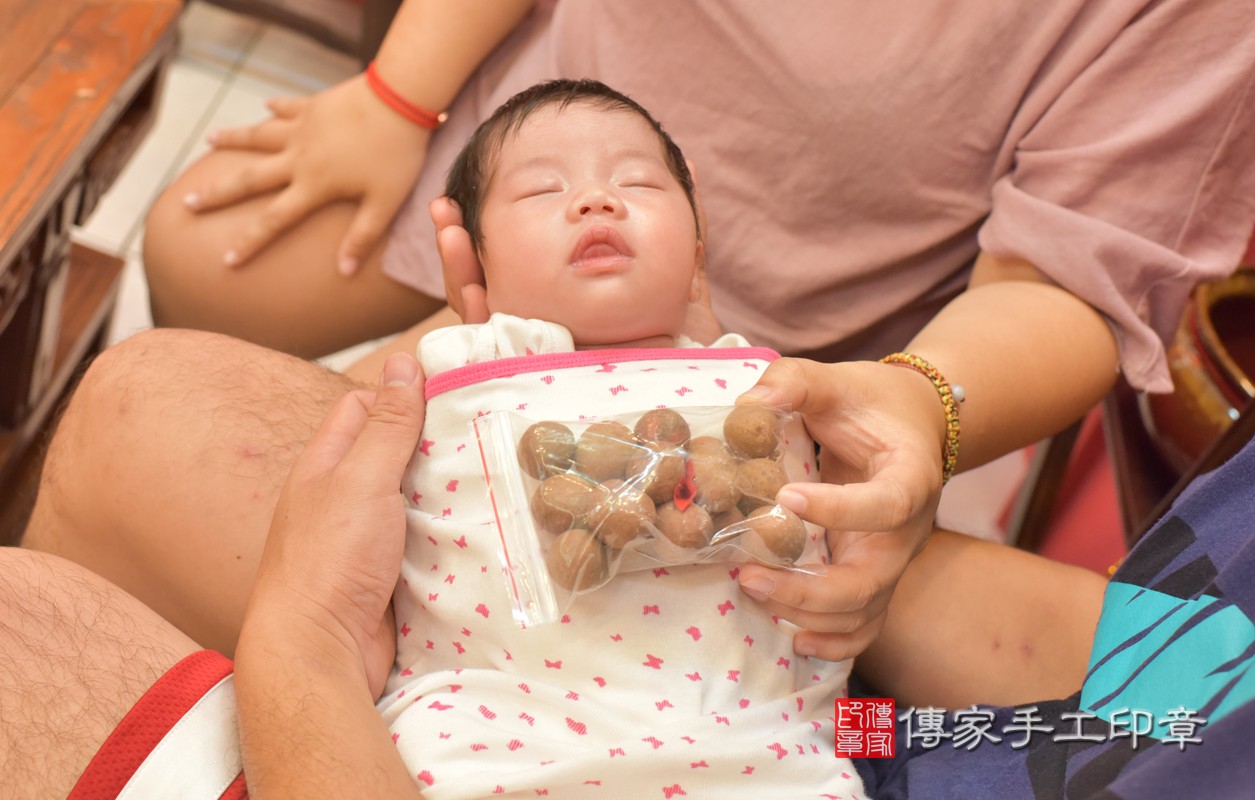 讓寶寶身邊圍繞著滿滿貴人幫助寶寶