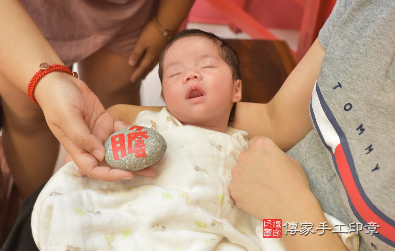 讓寶寶可以有膽量有膽識，長大有好成就~