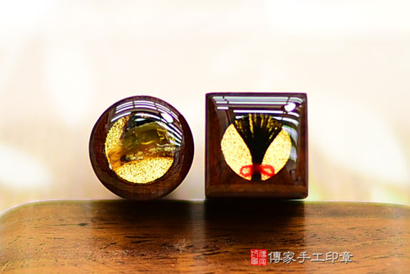 全手工篆刻印章：紅紫檀木臍帶章實際成品、印章作品分享、紅紫檀木印章材質介紹。（臍帶印章、肚臍章、肚臍印章，胎毛印章，一圓一方）傳家手工印章桃園店。2021.07.26