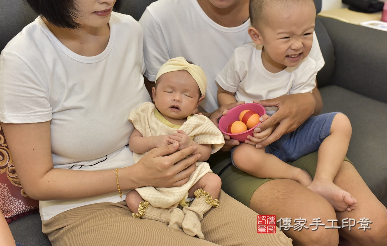 剃胎毛、滿月剃頭、嬰兒剃頭、嬰兒理髮、嬰兒剃髮、嬰兒剃胎毛、嬰兒滿月剃頭、林寶寶剃頭、剃胎毛儀式、剃胎毛吉祥話、滿月剃頭儀式、滿月剃頭吉祥話、林寶寶剃胎毛、林寶寶滿月剃頭理髮、 新北市瑞芳區剃胎毛、新北市瑞芳區滿月剃頭、新北市瑞芳區嬰兒剃頭剃胎毛、新北市瑞芳區嬰兒理髮、新北市嬰兒剃髮、 林寶寶(新北市瑞芳區到府嬰兒林寶寶滿月剃頭理髮、到府嬰兒剃胎毛儀式吉祥話)。到府剃頭剃胎毛主持、專業拍照、DVD光碟、證書。★購買「臍帶章、肚臍章、胎毛筆刷印章」贈送：剃頭、收涎、抓周，三選一。2021.09.06照片6