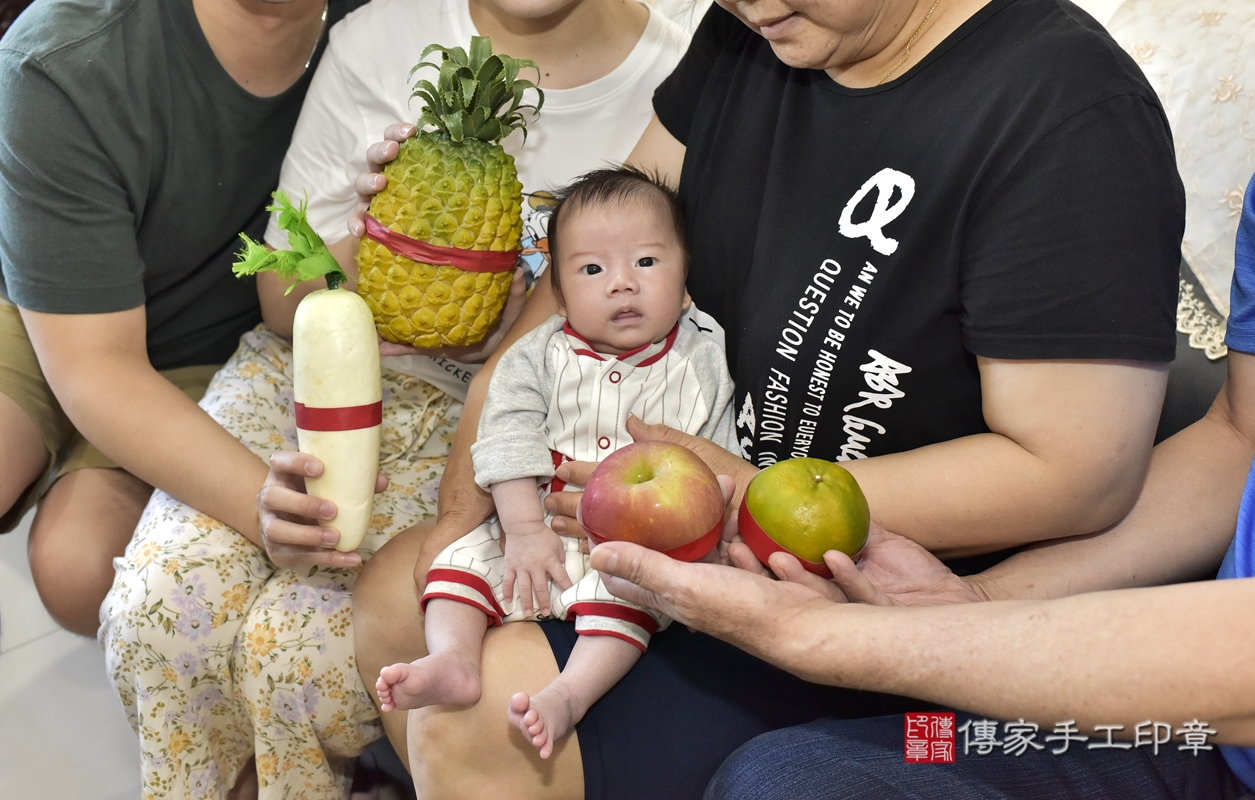 剃胎毛、滿月剃頭、嬰兒剃頭、嬰兒理髮、嬰兒剃髮、嬰兒剃胎毛、嬰兒滿月剃頭、林寶寶剃頭、剃胎毛儀式、剃胎毛吉祥話、滿月剃頭儀式、滿月剃頭吉祥話、林寶寶剃胎毛、林寶寶滿月剃頭理髮、 新北市蘆洲區剃胎毛、新北市蘆洲區滿月剃頭、新北市蘆洲區嬰兒剃頭剃胎毛、新北市蘆洲區嬰兒理髮、新北市嬰兒剃髮、 林寶寶(新北市蘆洲區到府嬰兒林寶寶滿月剃頭理髮、到府嬰兒剃胎毛儀式吉祥話)。到府剃頭剃胎毛主持、專業拍照、DVD光碟、證書。★購買「臍帶章、肚臍章、胎毛筆刷印章」贈送：剃頭、收涎、抓周，三選一。2021.11.07照片10