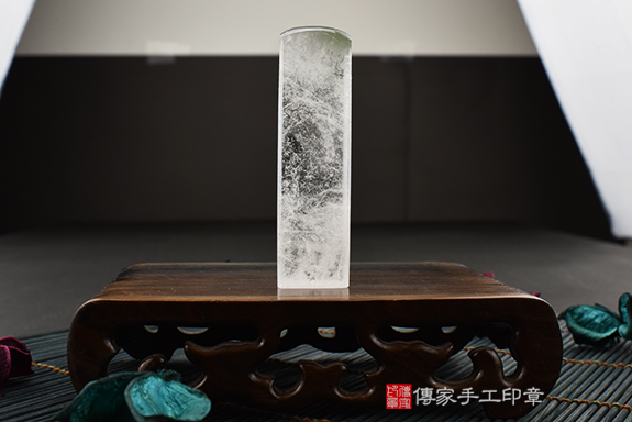 綠色幻影~半手工噴砂綠幽靈開運個人章~開運印章實際成品、印章作品分享、綠幽靈印章材質介紹。（銀行印鑑，一圓一方），傳家印章台中店。2022.5.11