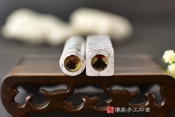 大理石的紋路！半手工噴砂白松石臍帶胎毛印章成品分享。（臍帶章、肚臍章、胎毛章、一圓一方），傳家手工印章台中店。2022.10.07