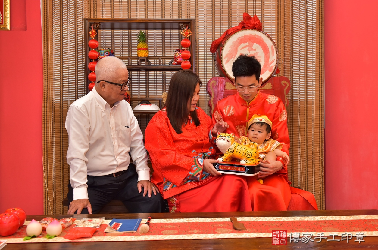 高雄市鳳山區許寶寶古禮抓周祝福活動。2022.06.15 照片9