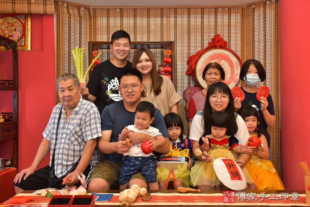 高雄市鳳山區黃寶寶古禮抓周祝福活動。2022.06.12 照片11