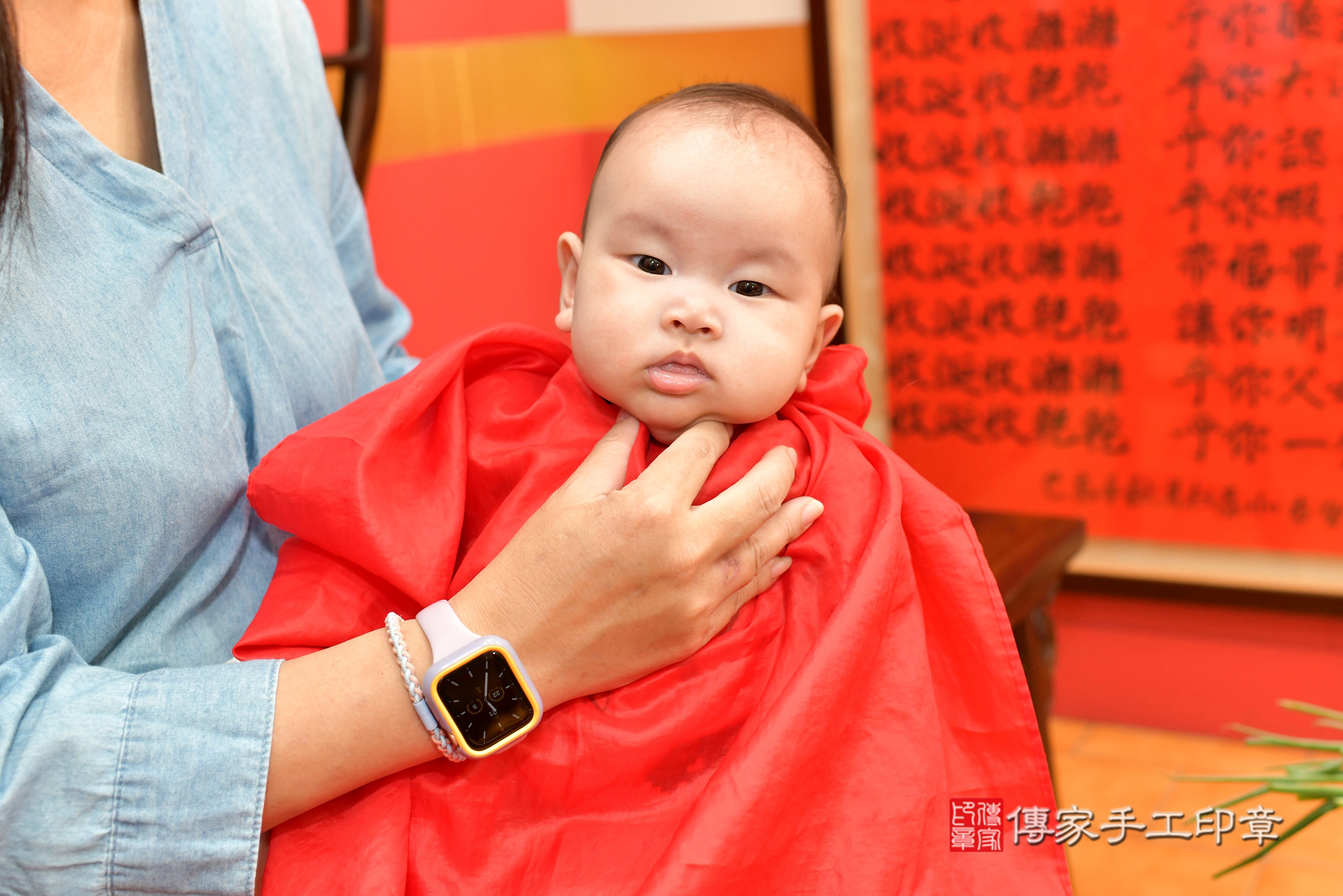 賴寶寶(桃園市八德區來店嬰兒賴寶寶滿月剃頭理髮、來店嬰兒剃胎毛儀式吉祥話)。來店剃頭剃胎毛主持、專業拍照、DVD光碟、證書。★購買「臍帶章、肚臍章、胎毛筆刷印章」贈送：剃頭、收涎、抓周，三選一。2023.10.21