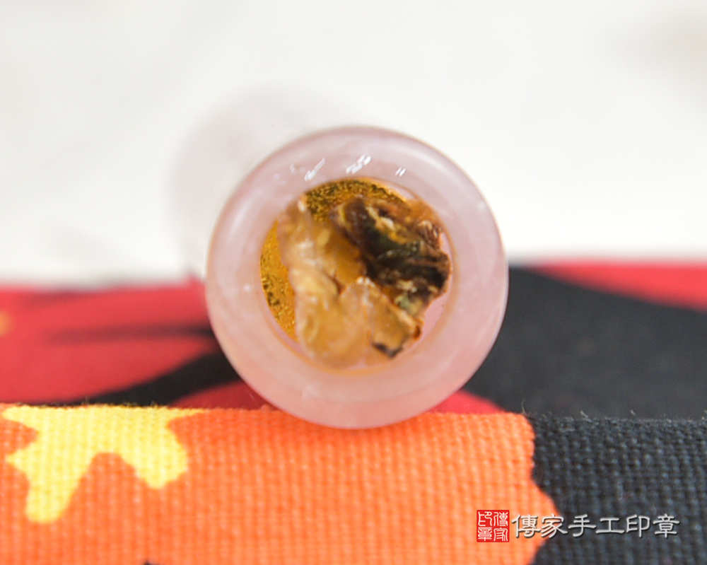 紅粉桃花   粉嫩粉嫩的粉晶 粉嫩的粉晶臍帶章傳家手工印章 桃園店 112.11.30