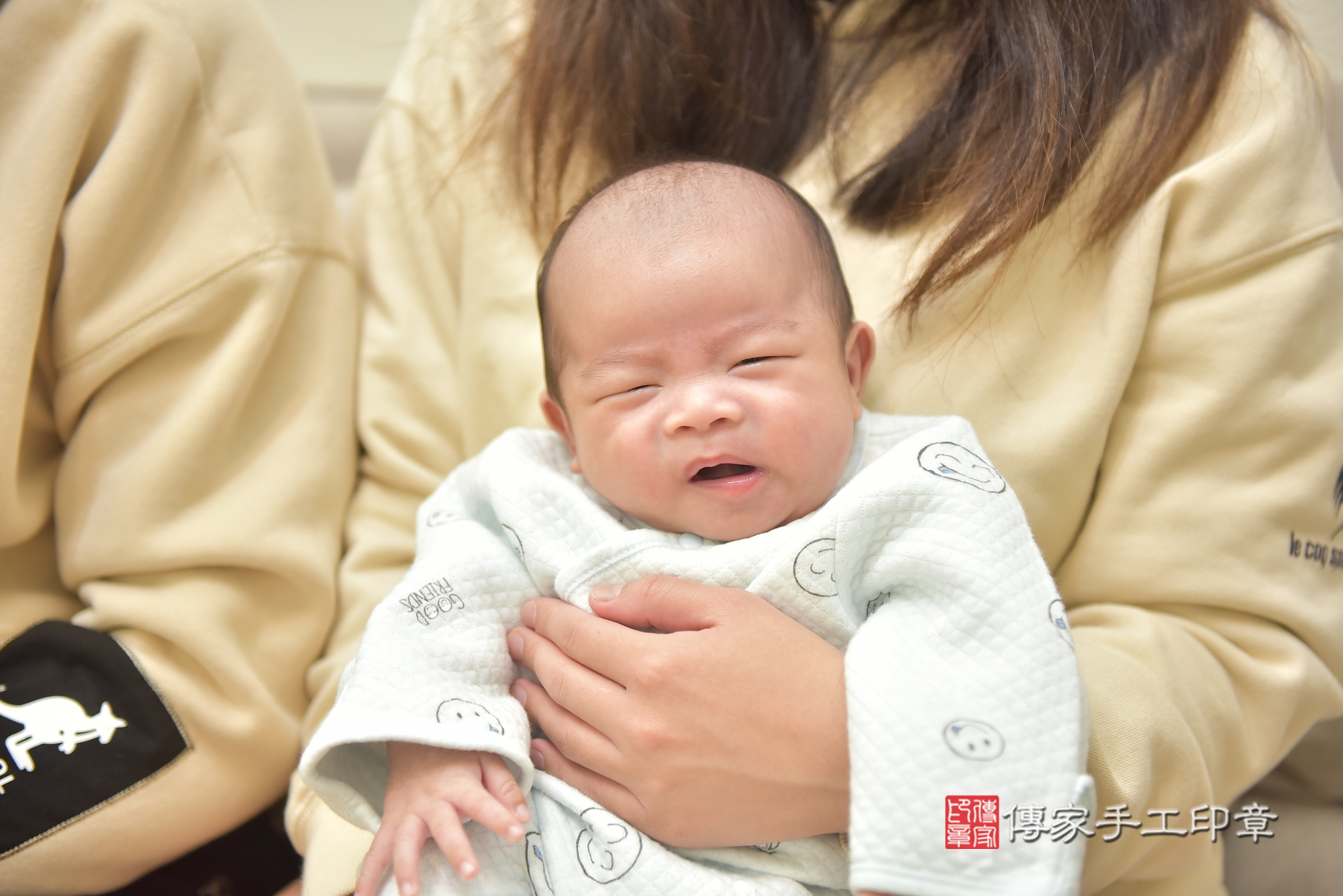 剃頭，台中剃頭，李寶寶剃頭2023.12.24剃頭，照片1