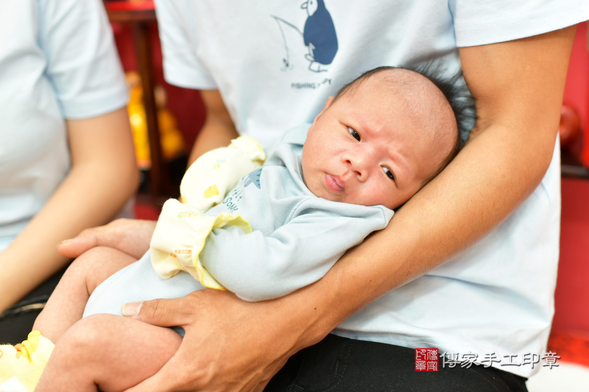 叡叡寶寶(台中市北區嬰兒寶寶滿月剃頭理髮、嬰兒剃胎毛儀式吉祥話)。中國風會場，爸媽寶貝穿「日中韓」古裝禮服。專業拍照、證書。★購買「臍帶章、肚臍章、胎毛筆刷印章」贈送：剃頭、收涎、抓周，三選一。2024.3.9，照片5