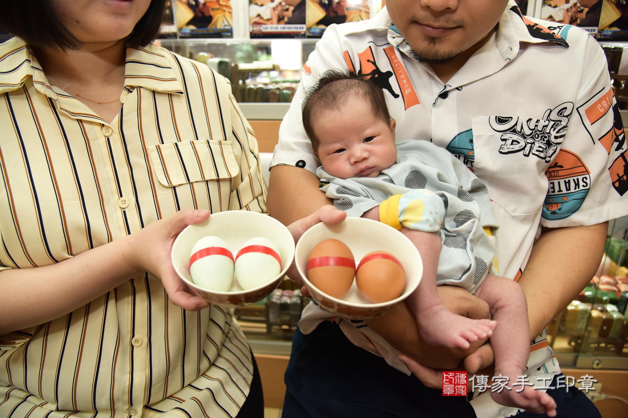 小淏寶寶(新北市永和區嬰兒寶寶滿月剃頭理髮、嬰兒剃胎毛儀式吉祥話)。中國風會場，爸媽寶貝穿「日中韓」古裝禮服。專業拍照、證書。★購買「臍帶章、肚臍章、胎毛筆刷印章」贈送：剃頭、收涎、抓周，三選一。2024.4.28，照片5