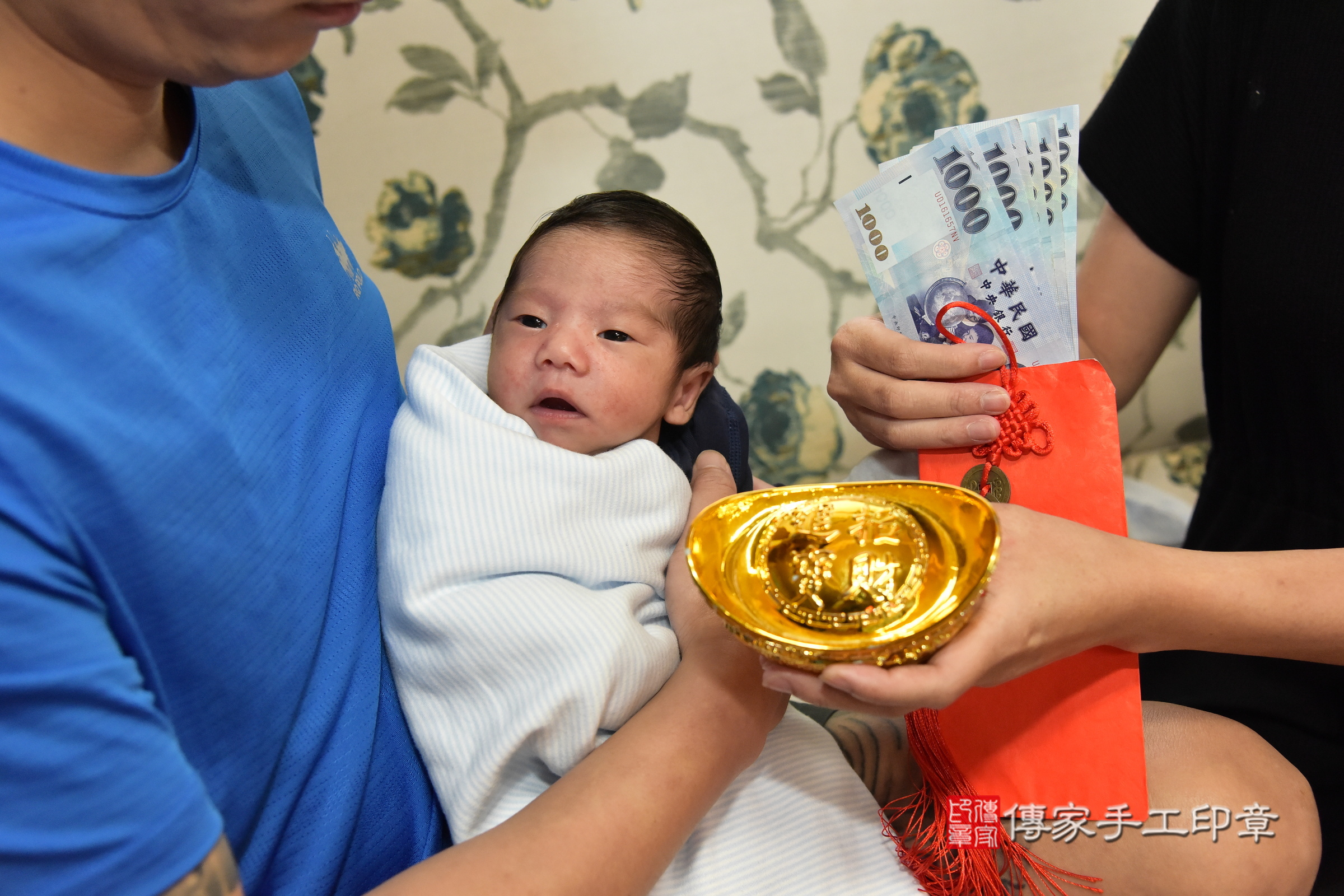 小宸寶寶(新北市板橋區到府嬰兒小宸寶寶滿月剃頭理髮、到府嬰兒剃胎毛儀式吉祥話)。到府剃頭剃胎毛主持、專業拍照、證書。★購買「臍帶章、肚臍章、胎毛筆刷印章」贈送：剃頭、收涎、抓周，三選一。2024.5.10，照片11