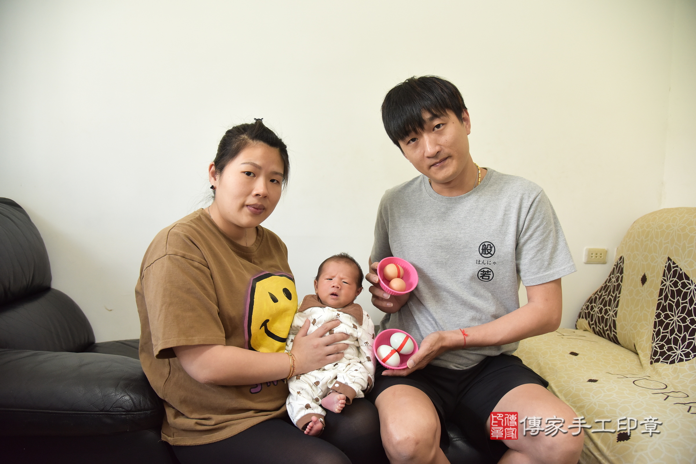 諺諺寶寶(新北市汐止區到府嬰兒諺諺寶寶滿月剃頭理髮、到府嬰兒剃胎毛儀式吉祥話)。到府剃頭剃胎毛主持、專業拍照、證書。★購買「臍帶章、肚臍章、胎毛筆刷印章」贈送：剃頭、收涎、抓周，三選一。2024.5.16，照片4