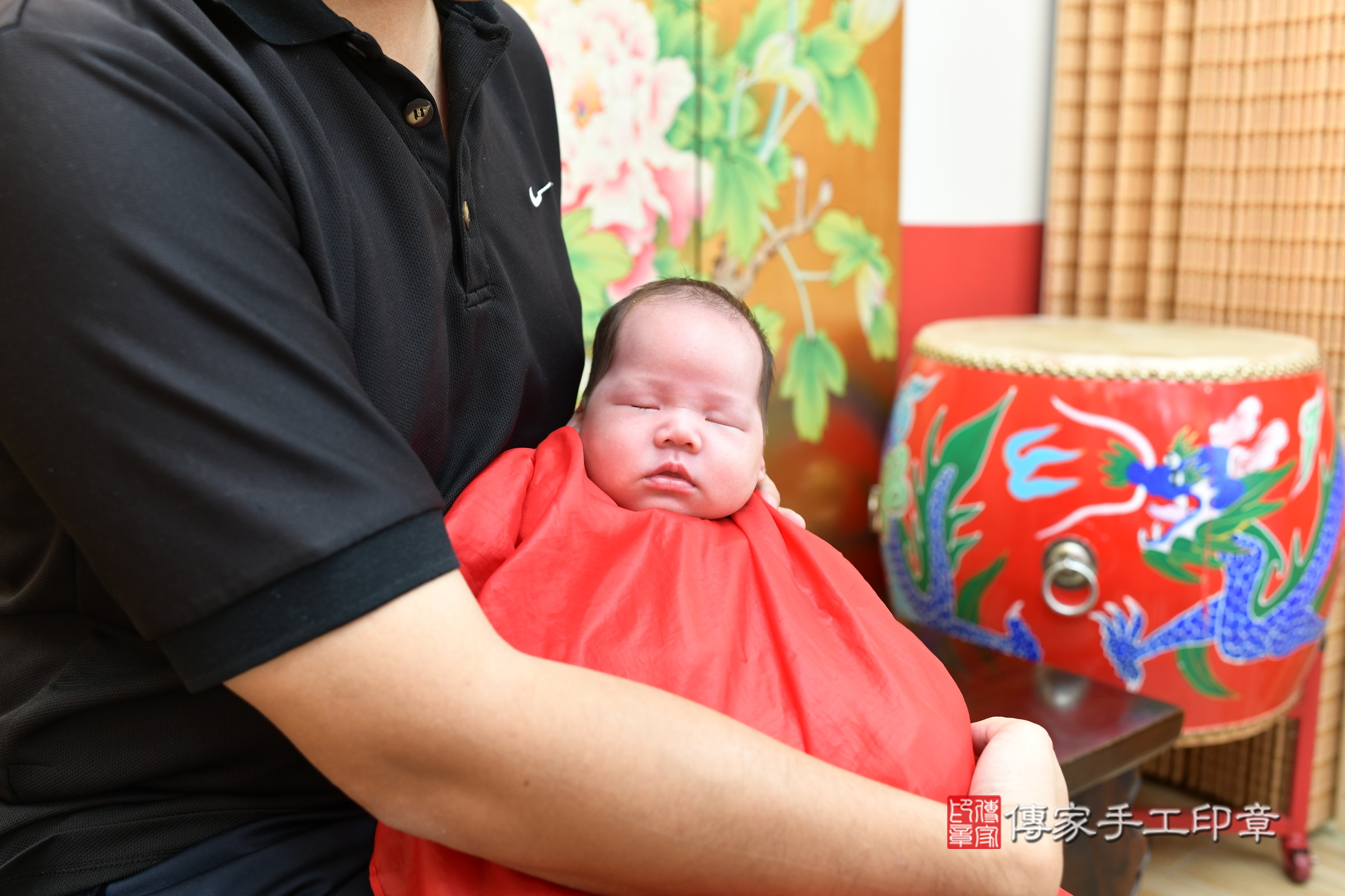 小然寶寶(台北市大同區嬰兒寶寶滿月剃頭理髮、嬰兒剃胎毛儀式吉祥話)。中國風會場，爸媽寶貝穿「日中韓」古裝禮服。專業拍照、證書。★購買「臍帶章、肚臍章、胎毛筆刷印章」贈送：剃頭、收涎、抓周，三選一。2024.5.10，照片21