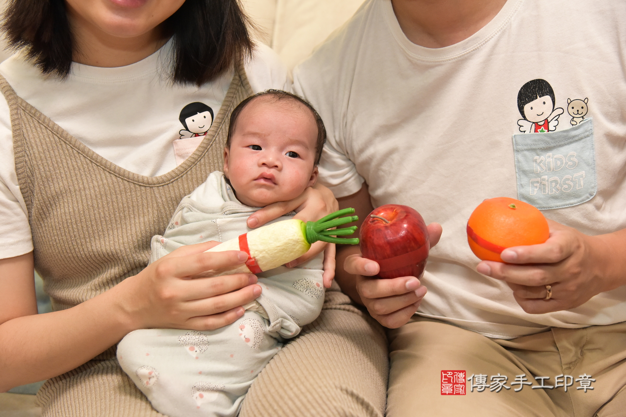 晞晞寶寶(台北市文山區到府嬰兒晞晞寶寶滿月剃頭理髮、到府嬰兒剃胎毛儀式吉祥話)。到府剃頭剃胎毛主持、專業拍照、證書。★購買「臍帶章、肚臍章、胎毛筆刷印章」贈送：剃頭、收涎、抓周，三選一。2024.5.18，照片9