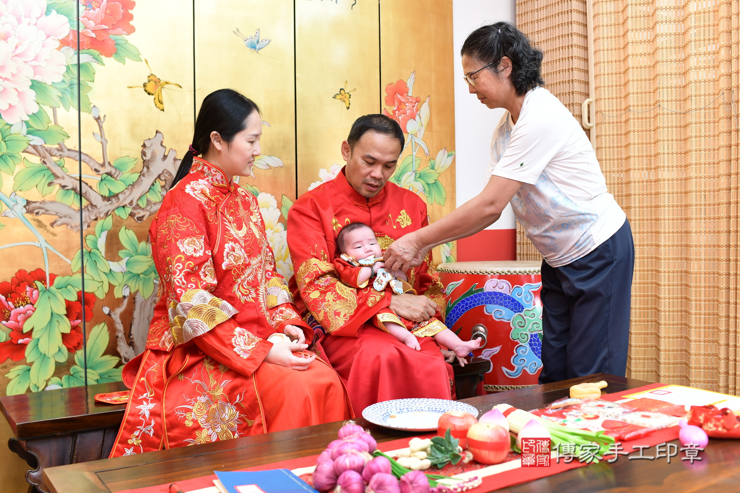 台北市大同區小捷寶寶收涎推薦：傳家台北店收涎中國風會場，嬰兒古禮收涎收口水流程儀式、收涎吉祥話、收涎餅乾、收涎拍照。收涎證書。2024.5.25，照片18