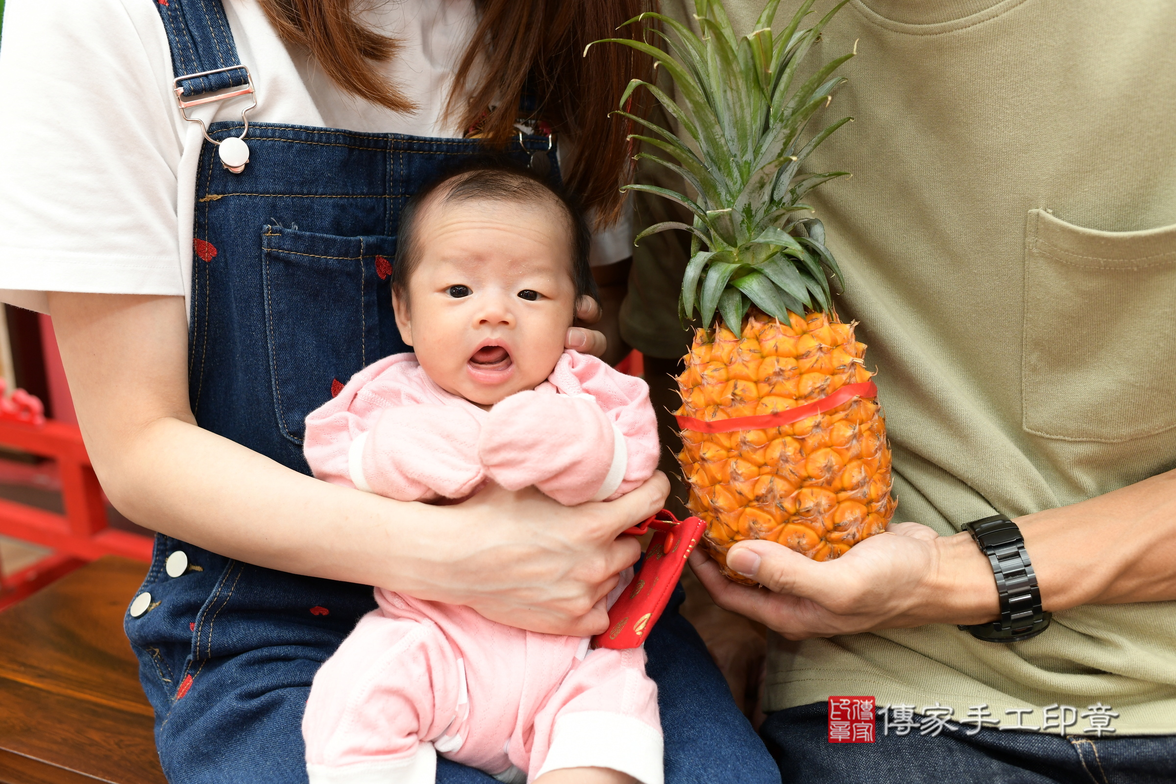 綺綺寶寶(新北市永和區嬰兒寶寶滿月剃頭理髮、嬰兒剃胎毛儀式吉祥話)。中國風會場，爸媽寶貝穿「日中韓」古裝禮服。專業拍照、證書。★購買「臍帶章、肚臍章、胎毛筆刷印章」贈送：剃頭、收涎、抓周，三選一。2024.5.31，照片9