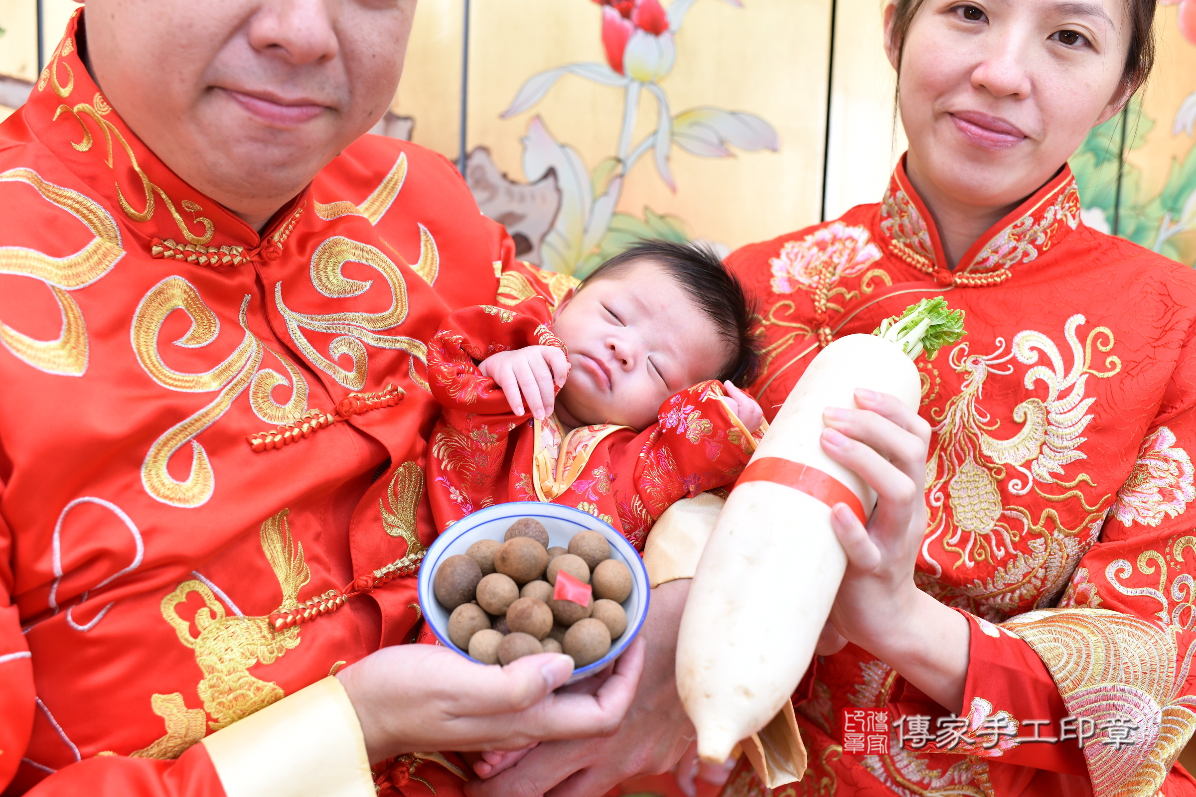 小詩寶寶(台北市大同區嬰兒寶寶滿月剃頭理髮、嬰兒剃胎毛儀式吉祥話)。中國風會場，爸媽寶貝穿「日中韓」古裝禮服。專業拍照、證書。★購買「臍帶章、肚臍章、胎毛筆刷印章」贈送：剃頭、收涎、抓周，三選一。2024.6.6，照片14