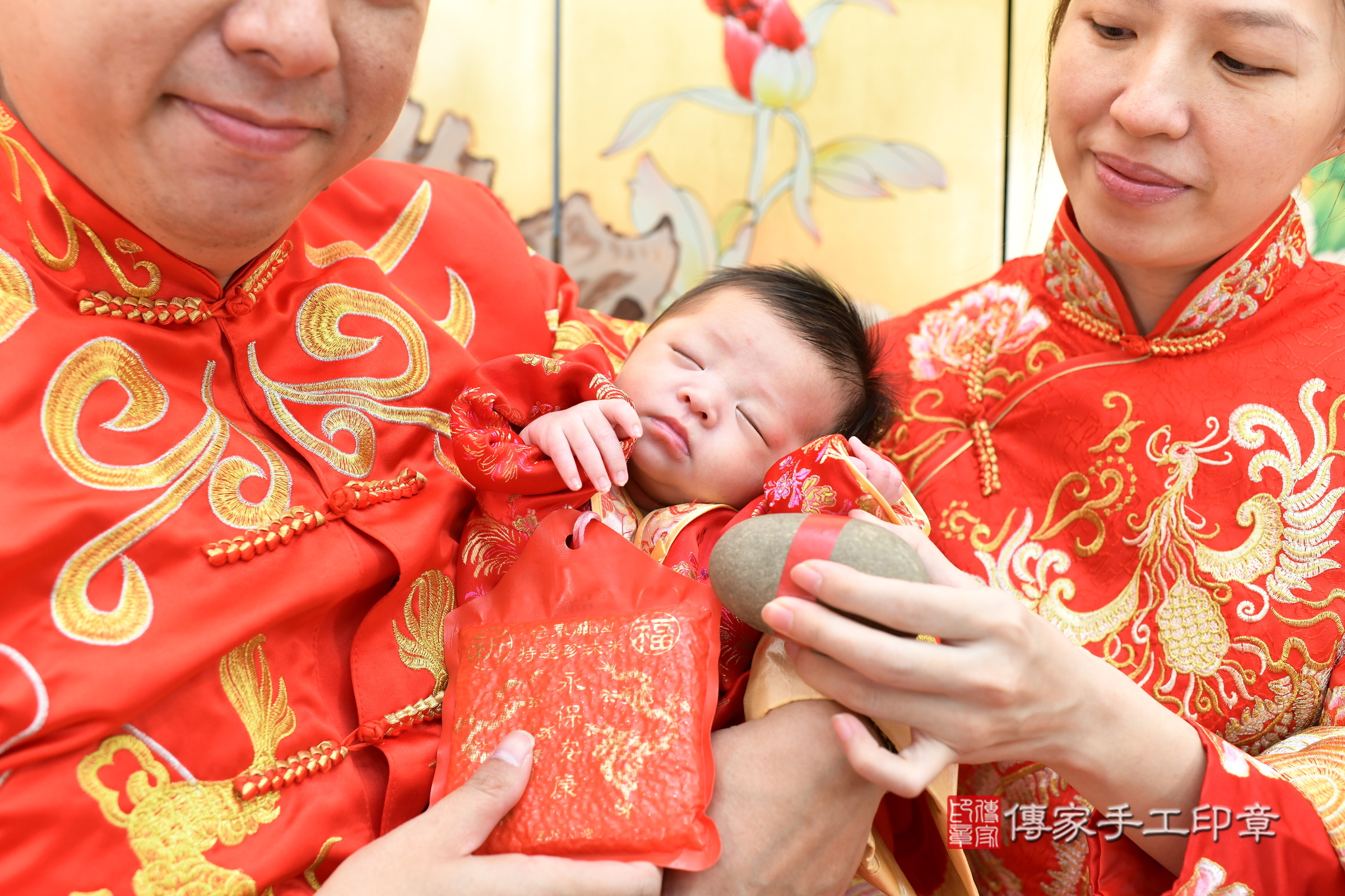 小詩寶寶(台北市大同區嬰兒寶寶滿月剃頭理髮、嬰兒剃胎毛儀式吉祥話)。中國風會場，爸媽寶貝穿「日中韓」古裝禮服。專業拍照、證書。★購買「臍帶章、肚臍章、胎毛筆刷印章」贈送：剃頭、收涎、抓周，三選一。2024.6.6，照片12