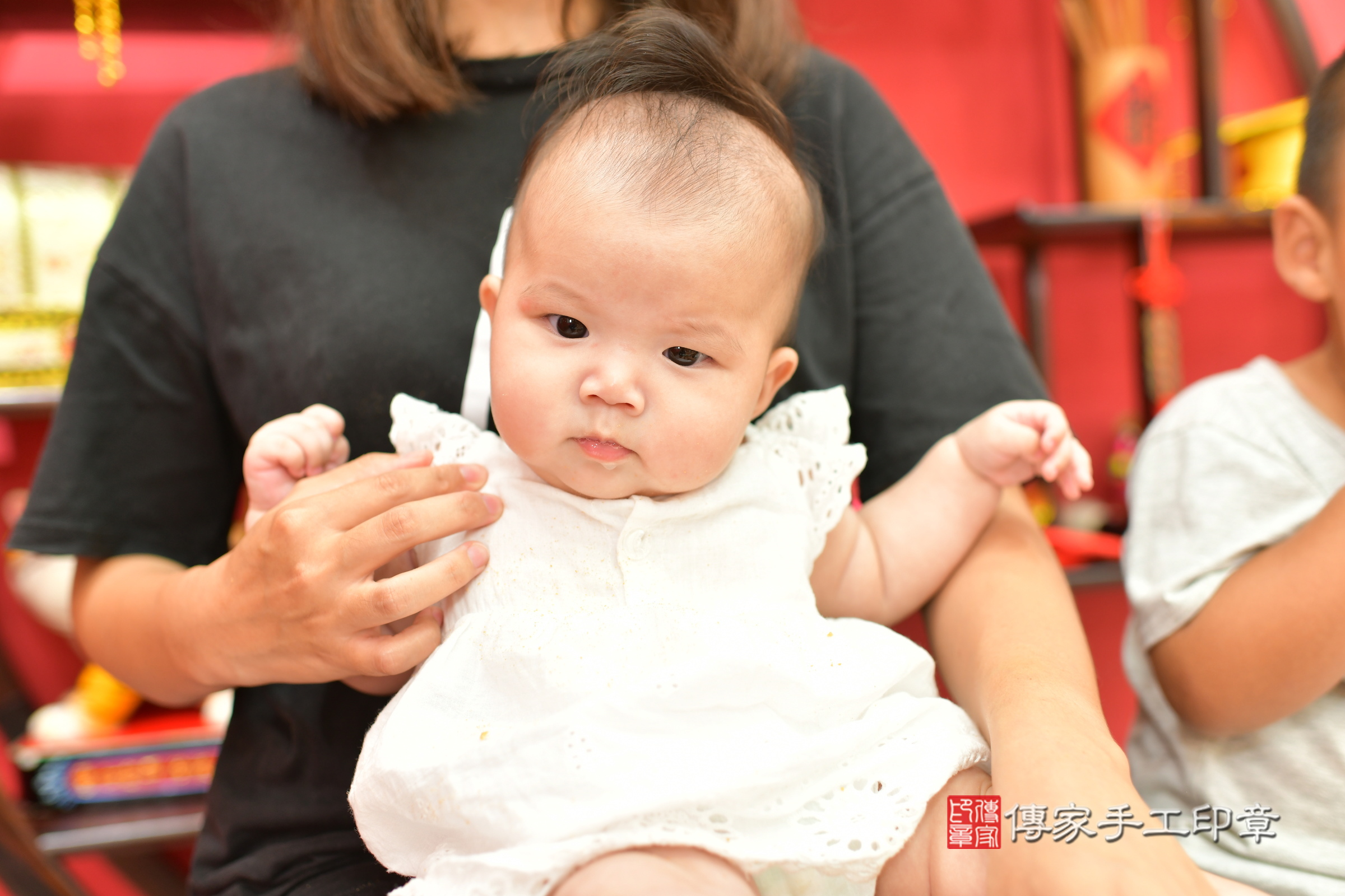 台中市北區芯芯寶寶收涎推薦：傳家台中店收涎中國風會場，嬰兒古禮收涎收口水流程儀式、收涎吉祥話、收涎餅乾、收涎拍照。收涎證書。2024.5.19，照片4