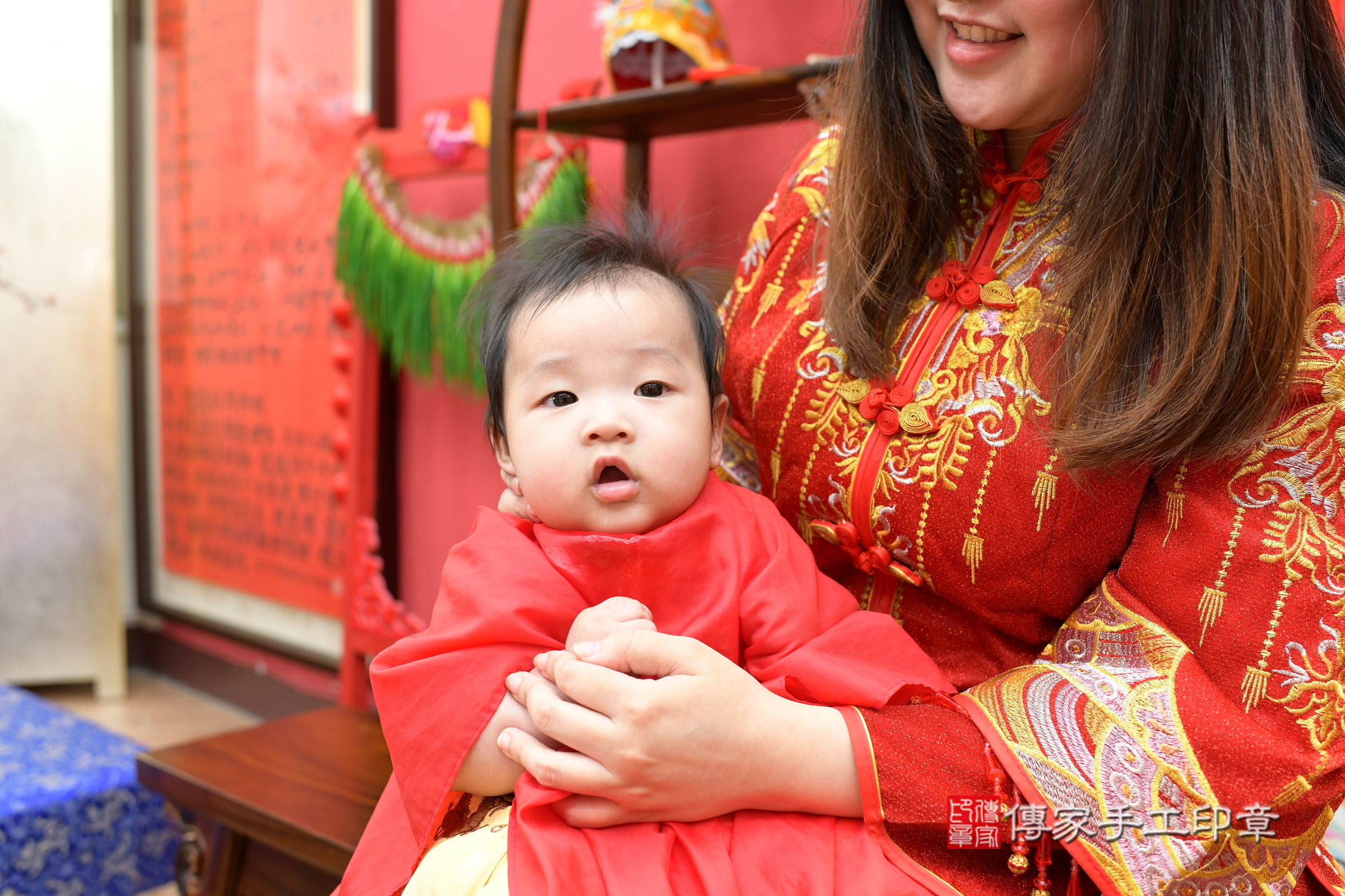 小楷寶寶(新北市永和區嬰兒寶寶滿月剃頭理髮、嬰兒剃胎毛儀式吉祥話)。中國風會場，爸媽寶貝穿「日中韓」古裝禮服。專業拍照、證書。★購買「臍帶章、肚臍章、胎毛筆刷印章」贈送：剃頭、收涎、抓周，三選一。2024.6.16，照片18