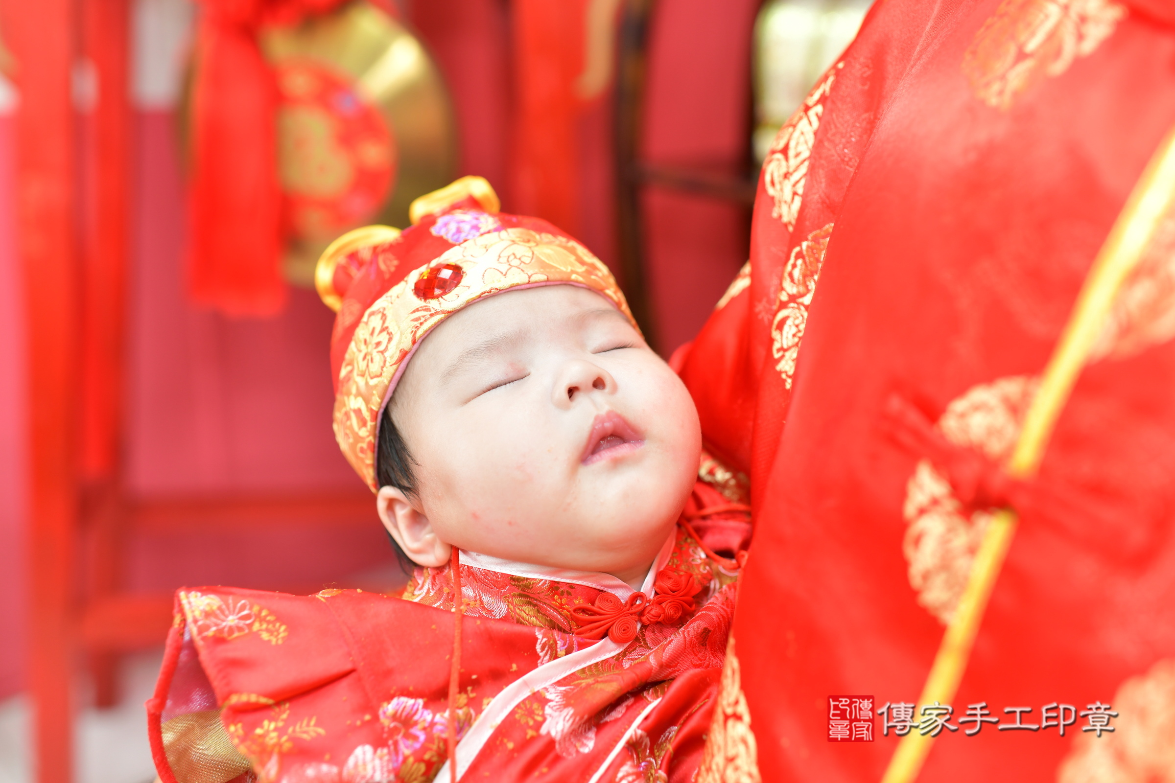 台中市北區茵茵寶寶收涎推薦：傳家台中店收涎中國風會場，嬰兒古禮收涎收口水流程儀式、收涎吉祥話、收涎餅乾、收涎拍照。收涎證書。2024.5.5，照片6