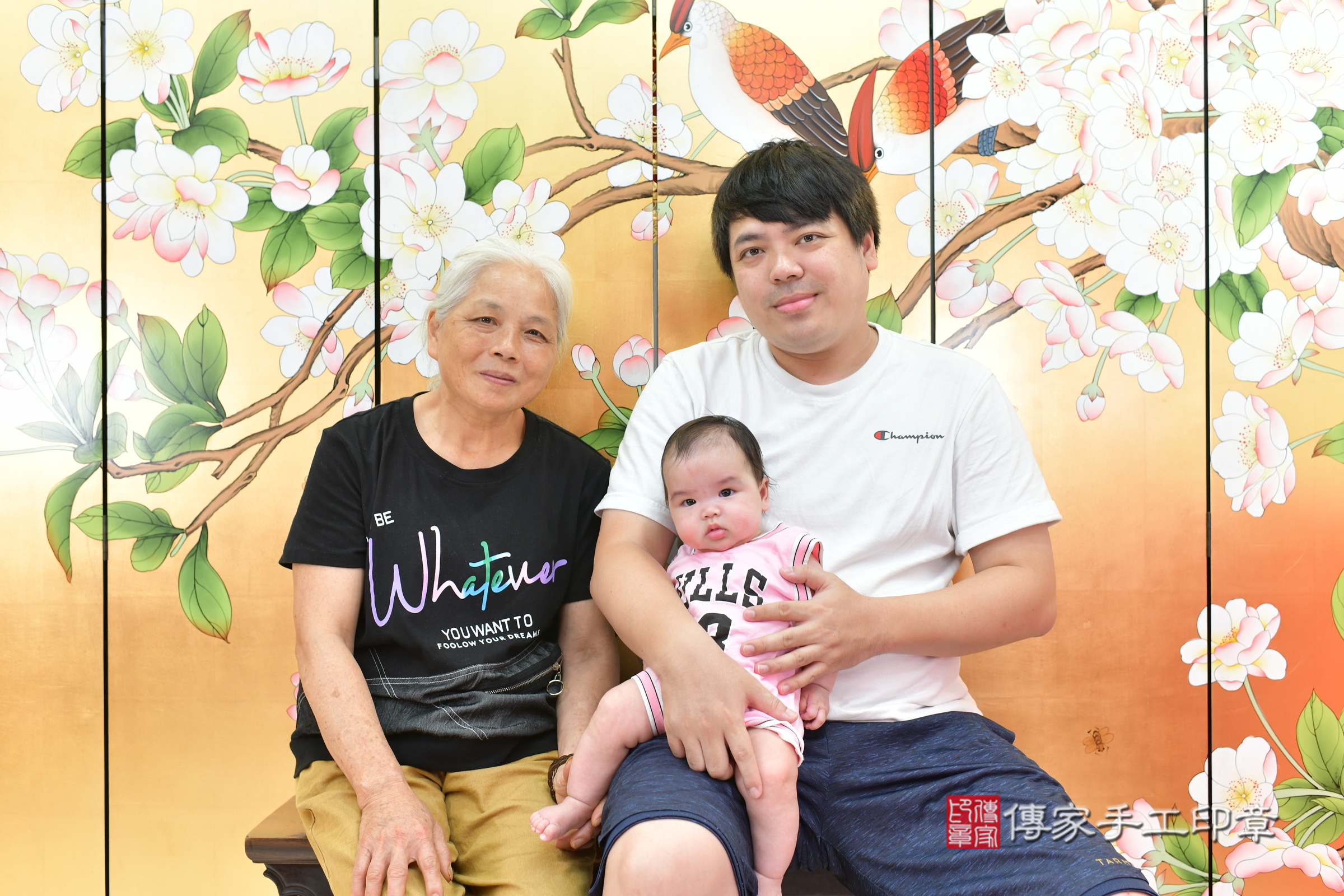 台中市北區小妤寶寶收涎推薦：傳家台中店收涎中國風會場，嬰兒古禮收涎收口水流程儀式、收涎吉祥話、收涎餅乾、收涎拍照。收涎證書。2024.5.24，照片4