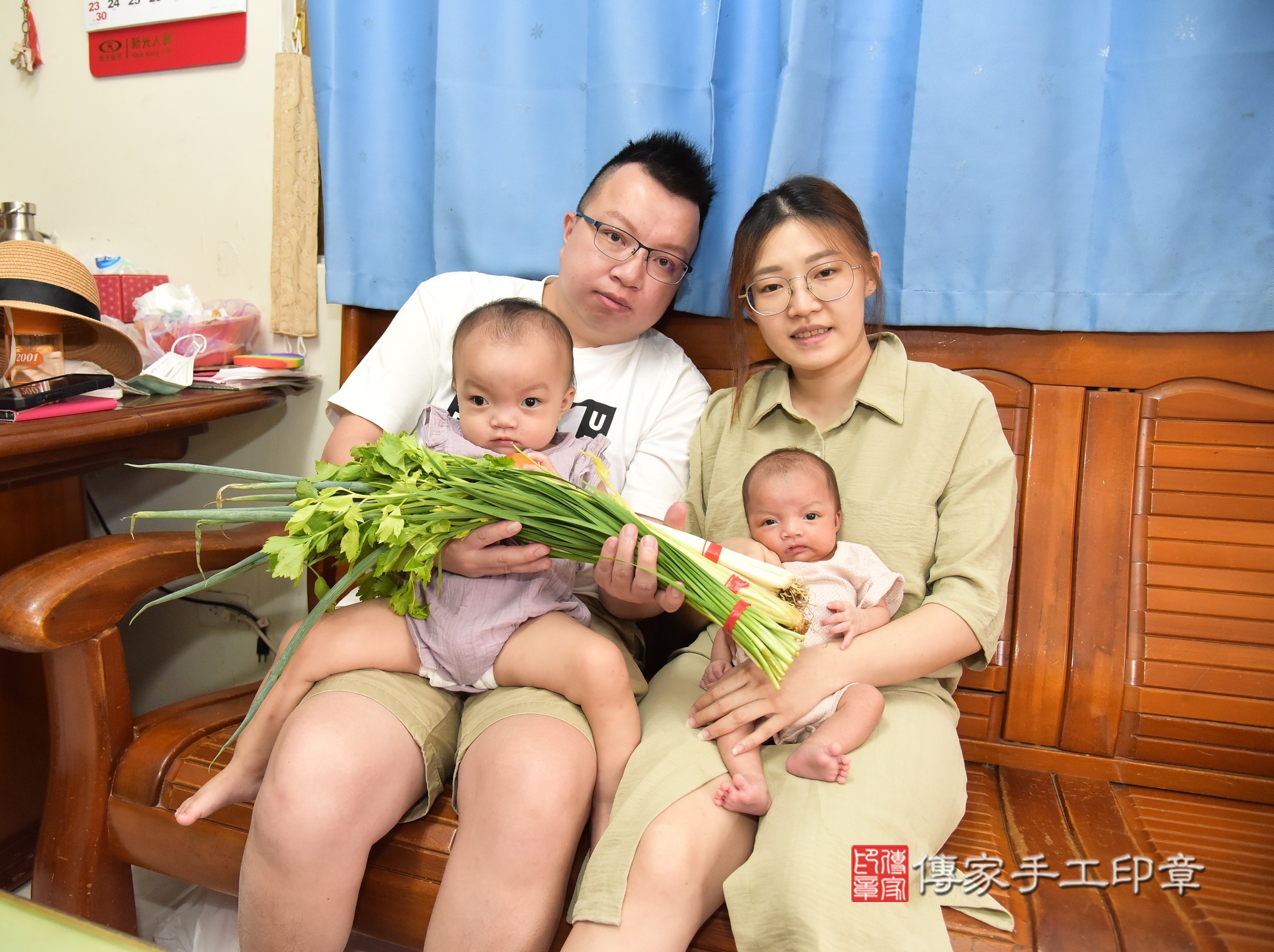 小涵寶寶(新北市板橋區到府嬰兒小涵寶寶滿月剃頭理髮、到府嬰兒剃胎毛儀式吉祥話)。到府剃頭剃胎毛主持、專業拍照、證書。★購買「臍帶章、肚臍章、胎毛筆刷印章」贈送：剃頭、收涎、抓周，三選一。2024.6.29，照片12